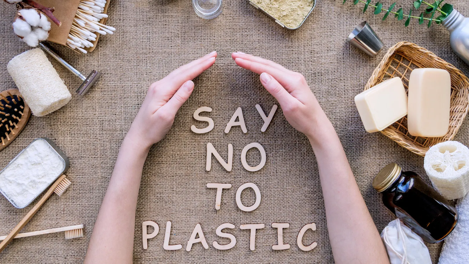 Global Plastic Analysis Streamlit App